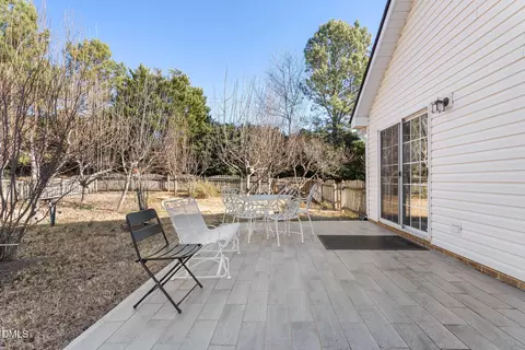 Exterior - 657 Flaherty Ave, Wake Forest, NC 27587 photo 5 of 8