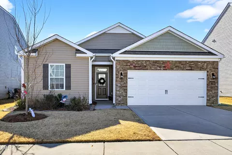 118 Norris Creek Dr, Clayton, NC 27527