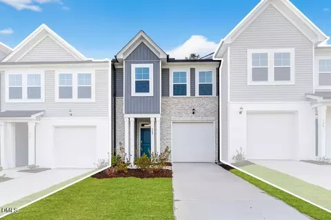 552 Barrington Row Ave, Zebulon, NC 27597