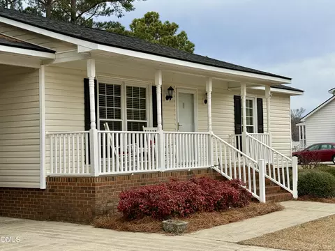 103 Byrd Dr, Dunn, NC 28334