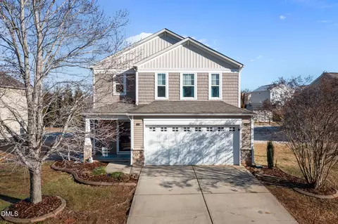 613 Collington Dr, Mebane, NC 27302