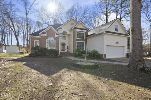105 Richland Dr, Youngsville, NC 27596