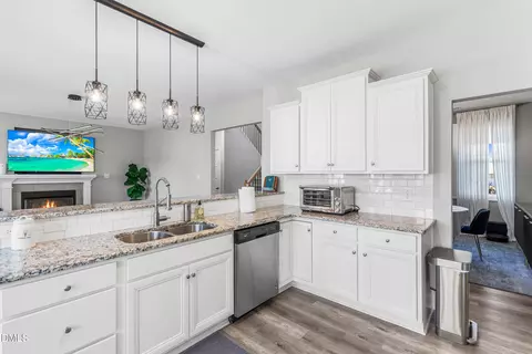 Kitchen - 403 Airedale Trl, Garner, NC 27529 photo 4 of 5