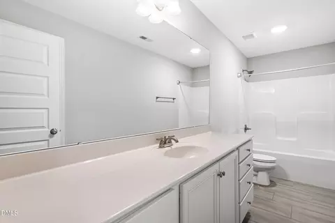 Bath - 403 Airedale Trl, Garner, NC 27529 photo 5 of 6