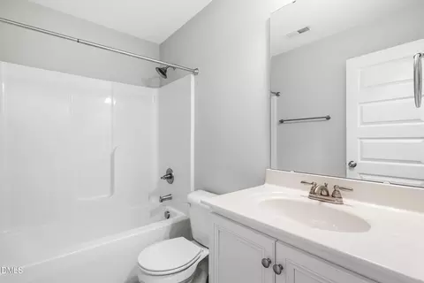 Bath - 403 Airedale Trl, Garner, NC 27529 photo 6 of 6