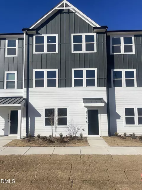 2562 Olive Chapel Rd, Apex, NC 27502