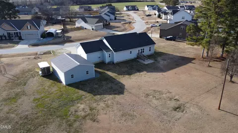 View/Area - 111 Fox Run Ct, Benson, NC 27504 photo 4 of 6