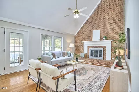 1918 Peppertree St, Durham, NC 27705