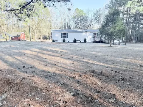 247 Hazel Ln, Cameron, NC 28326 photo 3