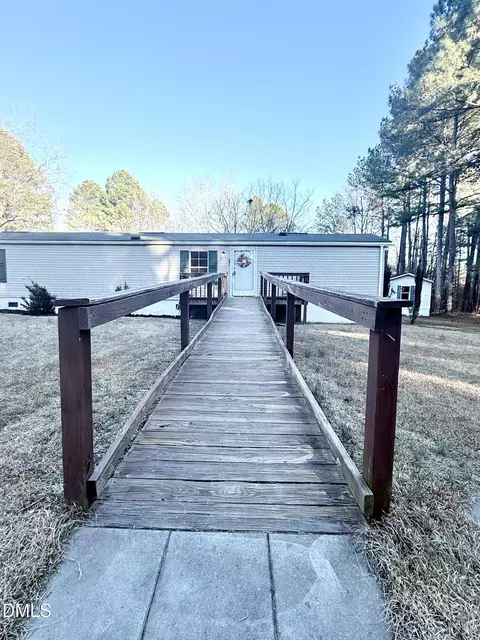 247 Hazel Ln, Cameron, NC 28326 photo 4
