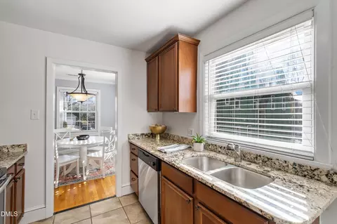 Kitchen - 403 Brooks Ave, Raleigh, NC 27607 photo 4 of 6