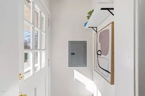 Entry Way - 403 Brooks Ave, Raleigh, NC 27607 photo 4 of 5