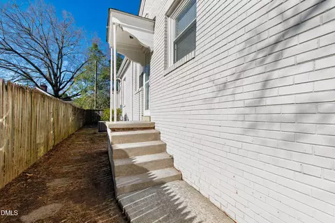 Exterior - 403 Brooks Ave, Raleigh, NC 27607 photo 9 of 12
