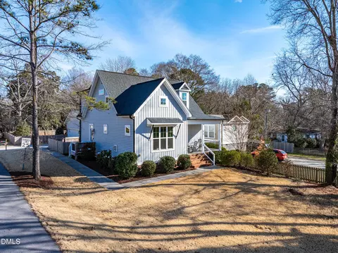 320 W Garner Rd, Garner, NC 27529 photo 2
