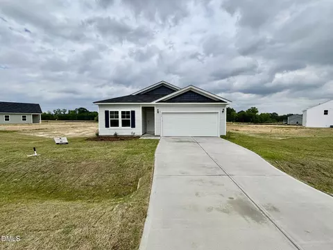166 Shiloh Woods Cir, Smithfield, NC 27577