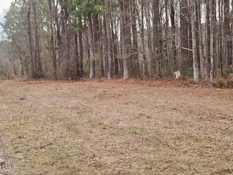 000 Lassiter Pond Rd, Four Oaks, NC 27524