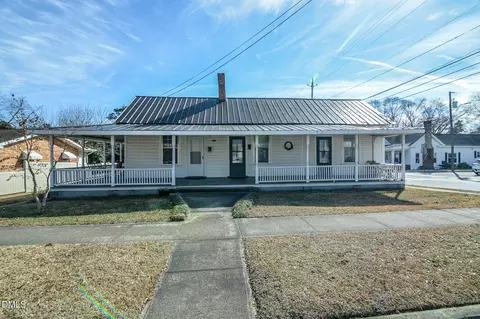 221 S Church St UNIT A-B, Clayton, NC 27520