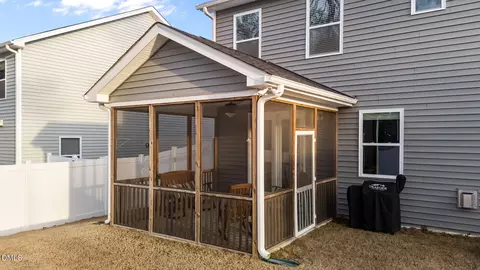 Exterior - 370 Mallard Loop Dr, Clayton, NC 27527 photo 6 of 6