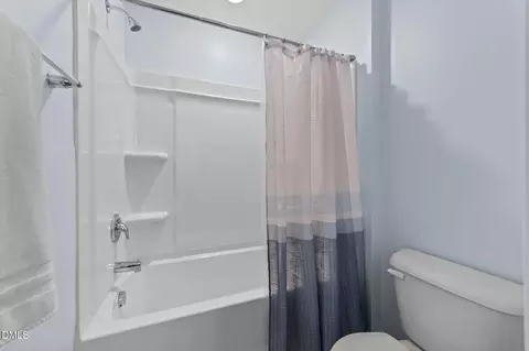 Bath - 370 Mallard Loop Dr, Clayton, NC 27527 photo 3 of 6