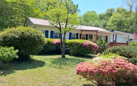 4410 Poplar Dr, Raleigh, NC 27610