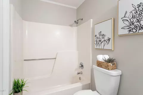 Bath - 118 Rhum Pl, Garner, NC 27529 photo 2 of 4