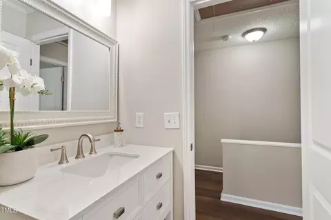 Bath - 118 Rhum Pl, Garner, NC 27529 photo 3 of 4