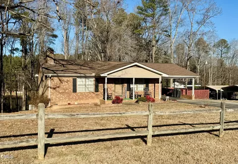 121 Cokesbury Ct, Henderson, NC 27537