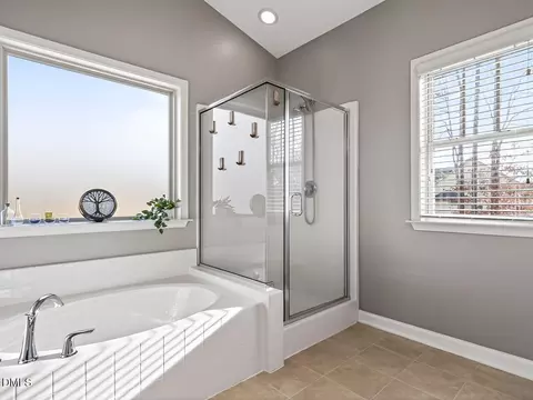 Bath - 6601 Blalock Forest Dr, Willow Spring, NC 27592 photo 2 of 4