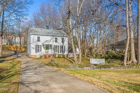 2217 Canterbury Dr, Burlington, NC 27215