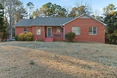 209 Arlington Cir, Sanford, NC 27330
