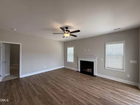 252 Yardley Dr, Smithfield, NC 27577 photo 4