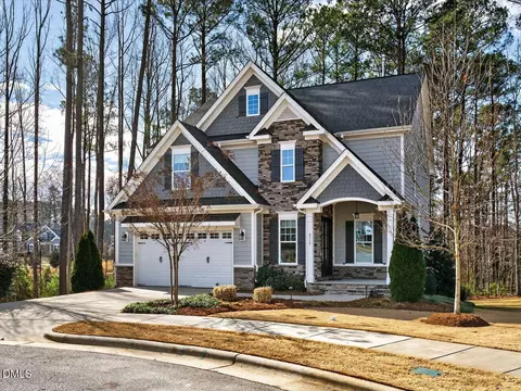 2117 Bee Cave Ct, Apex, NC 27539