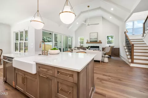 621 Duke Dr, Raleigh, NC 27609