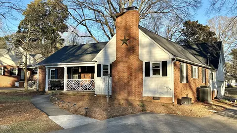 316 N Cameron St, Hillsborough, NC 27278
