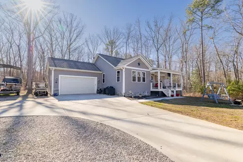 130 Recreation Ln, Macon, NC 27551