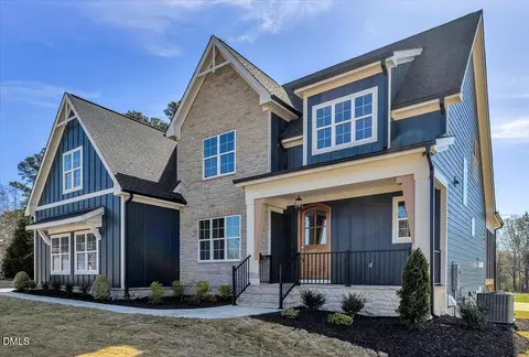 1104 Tobacco Row Ct, Zebulon, NC 27597