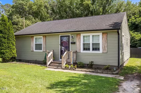 Exterior - 113 Joy St, Dunn, NC 28334 photo 3 of 7