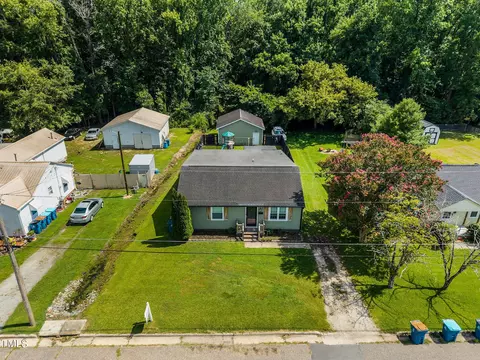 View/Area - 113 Joy St, Dunn, NC 28334 photo 3 of 4