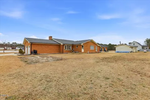 Exterior - 170 Jp Dr, Smithfield, NC 27577 photo 2 of 9