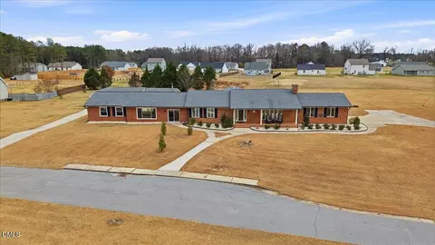 View/Area - 170 Jp Dr, Smithfield, NC 27577 photo 3 of 11