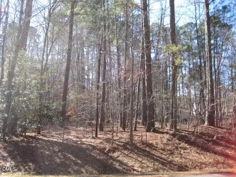 568 Shawnee Dr, Louisburg, NC 27549