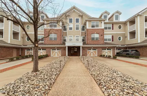 10411 Rosegate Ct #301, Raleigh, NC 27617