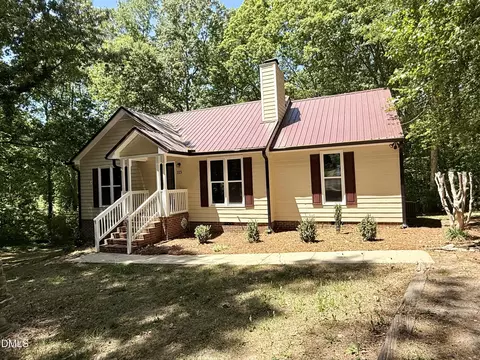 113 Chatham Ct, Archer Lodge, NC 27527