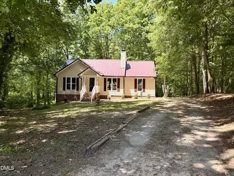 113 Chatham Ct, Archer Lodge, NC 27527