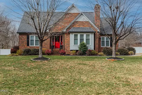 606 Driftwood Dr, Gibsonville, NC 27249