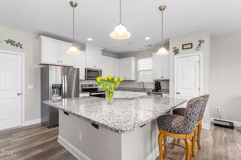 Kitchen - 2346 Campbell Loop, Burlington, NC 27215 photo 2 of 4