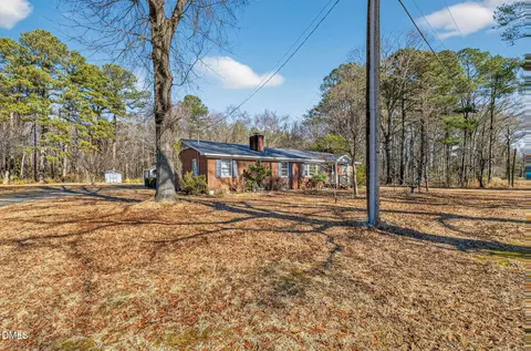 121 Old Moore Rd, Selma, NC 27576
