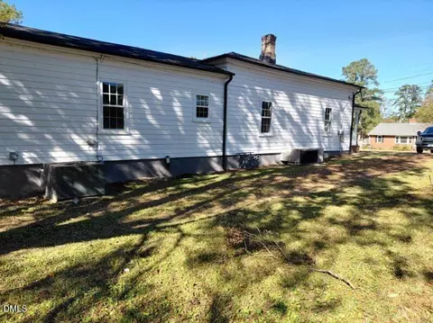 304 E Green St, Macclesfield, NC 27852 photo 3