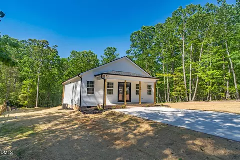 602 Jasmine Rd, Fuquay Varina, NC 27526