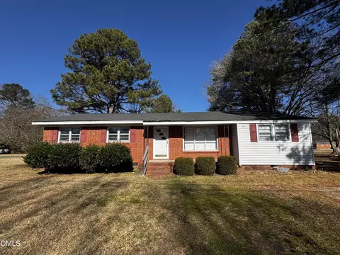 102 Hartley Dr, Smithfield, NC 27577